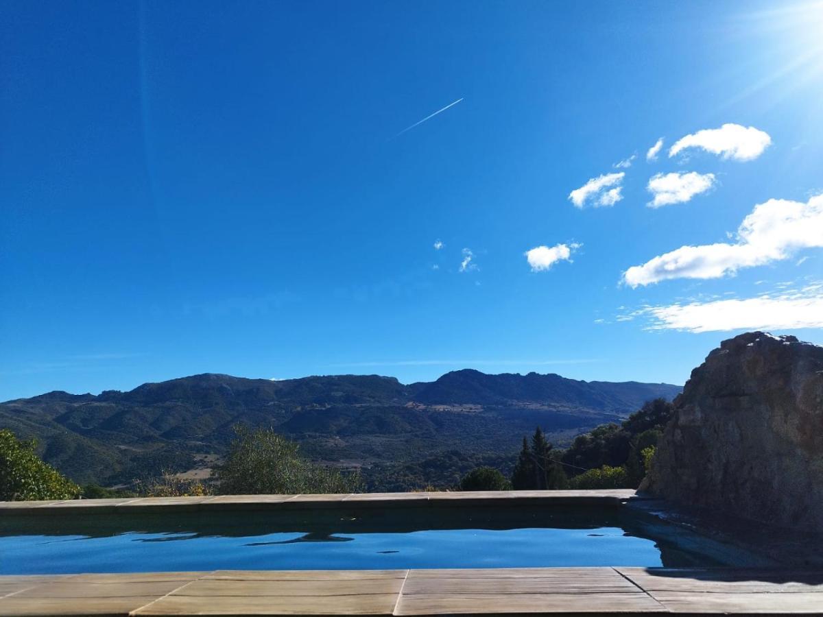 منزل الضيف كورتيس دي لا فرونتيرا  في Casa El Pino المظهر الخارجي الصورة